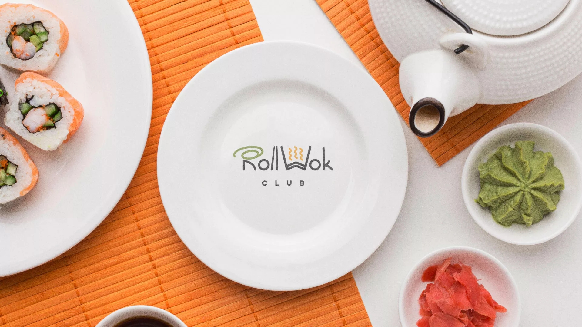 Разработка логотипа и фирменного стиля суши-бара «Roll Wok Club» в Ступино